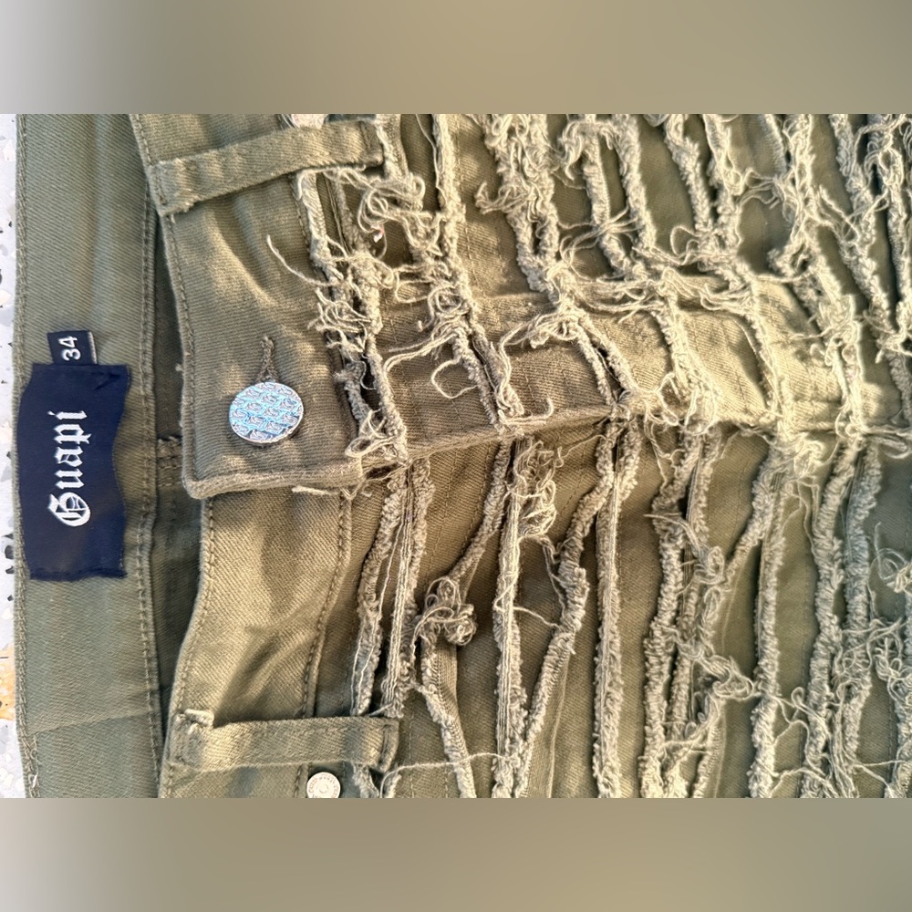 Men Olive Textured Bootcut Jeans - Picture 3 of 3
